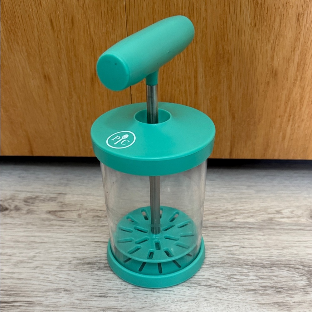 Pampered Chef Whipped Cream Maker